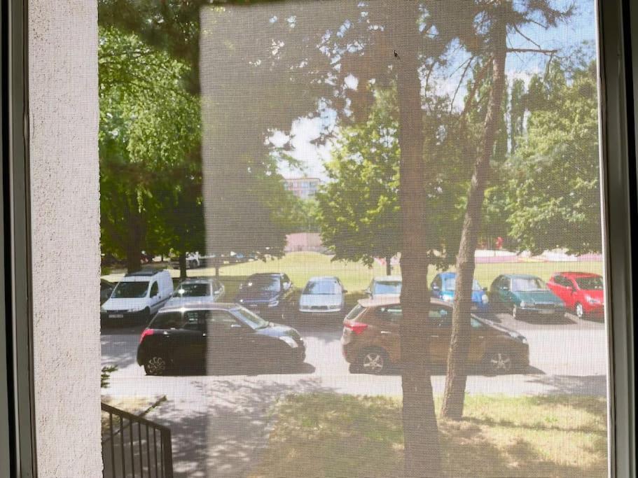 2,5 Izbovy Apartman V Ruzinove S Parkovanim Zdarma Bratislava Exteriér fotografie